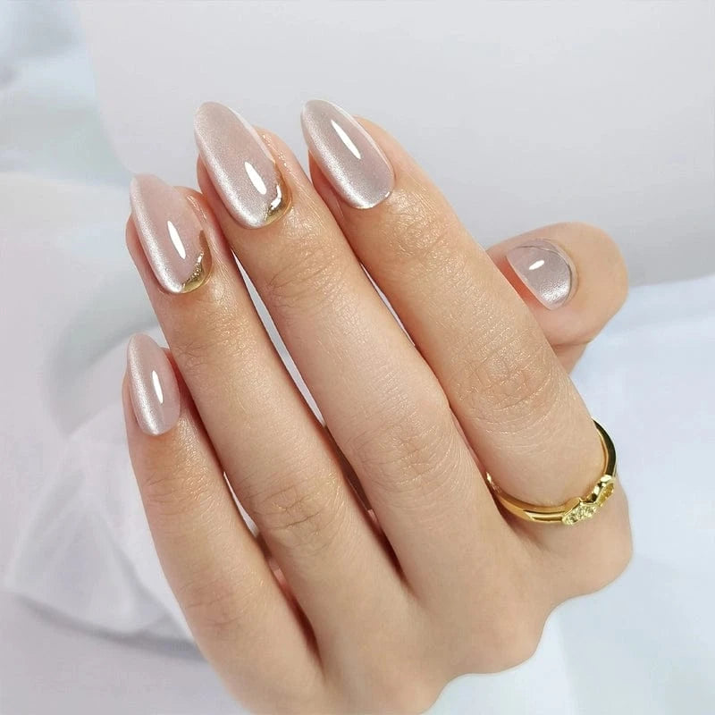 Holy Grail Nail press on Foxy (Cat's Eye) - Soft Gel Press Ons (Short Almond)