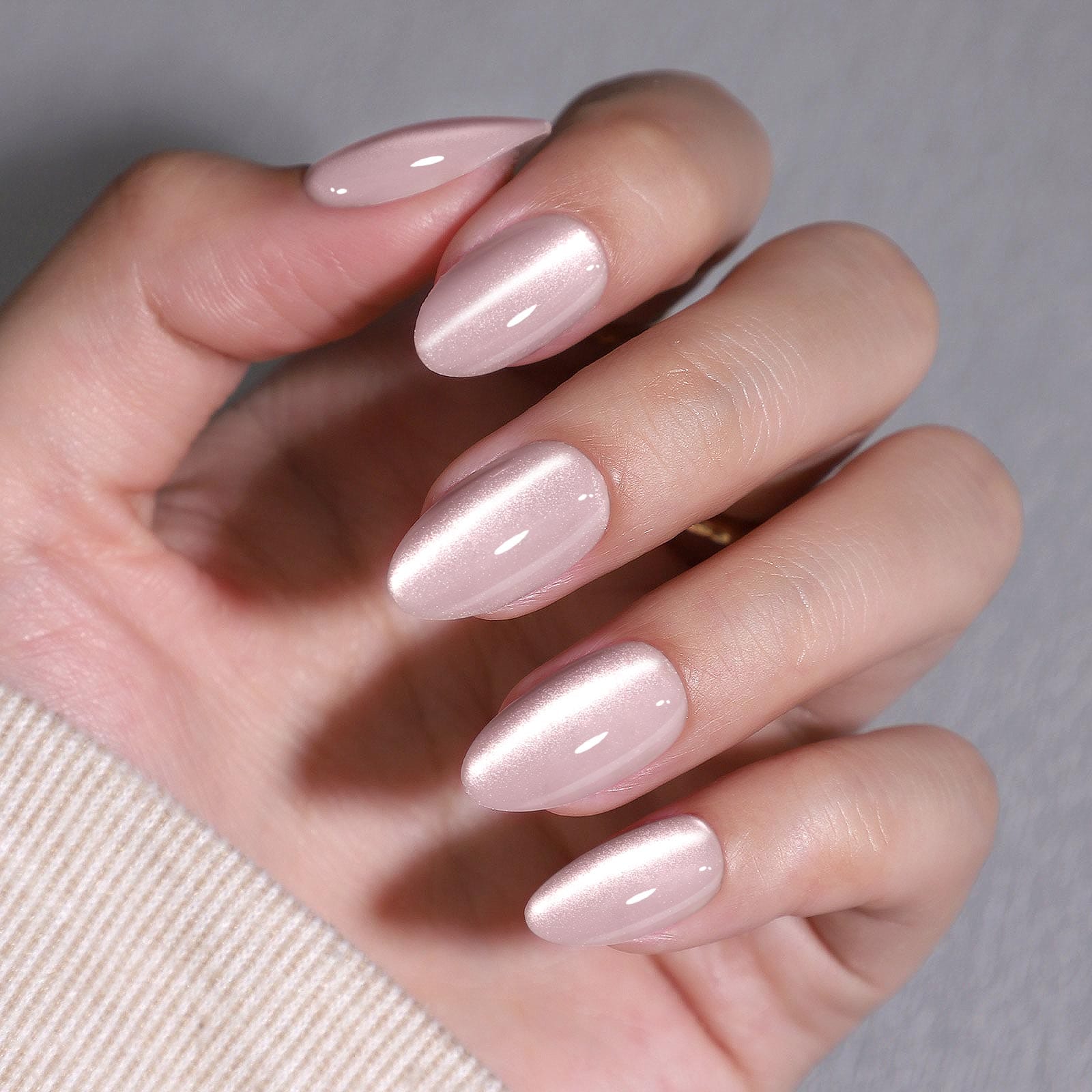 Holy Grail Nail press on Prosecco (Cat's eye) - Soft Gel Press Ons