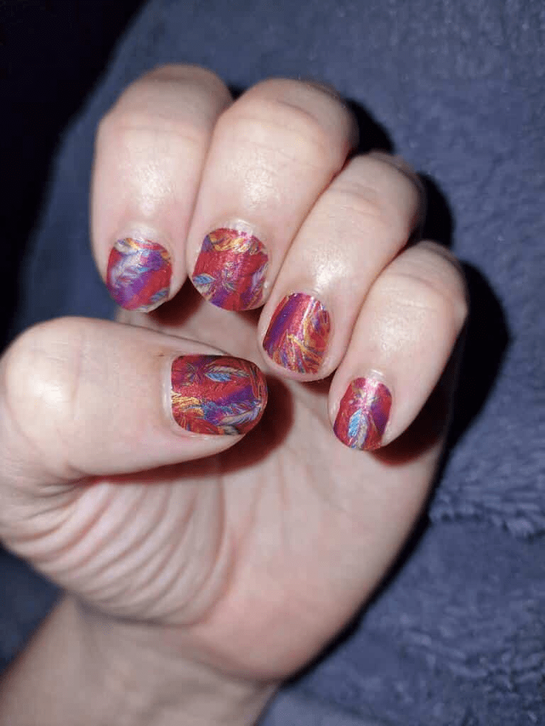 Floating Feathers - Holy Classics (Non-UV Nail Wraps)