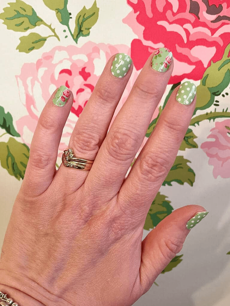 Smell the Roses - Holy Classics (Non-UV Nail Wraps)