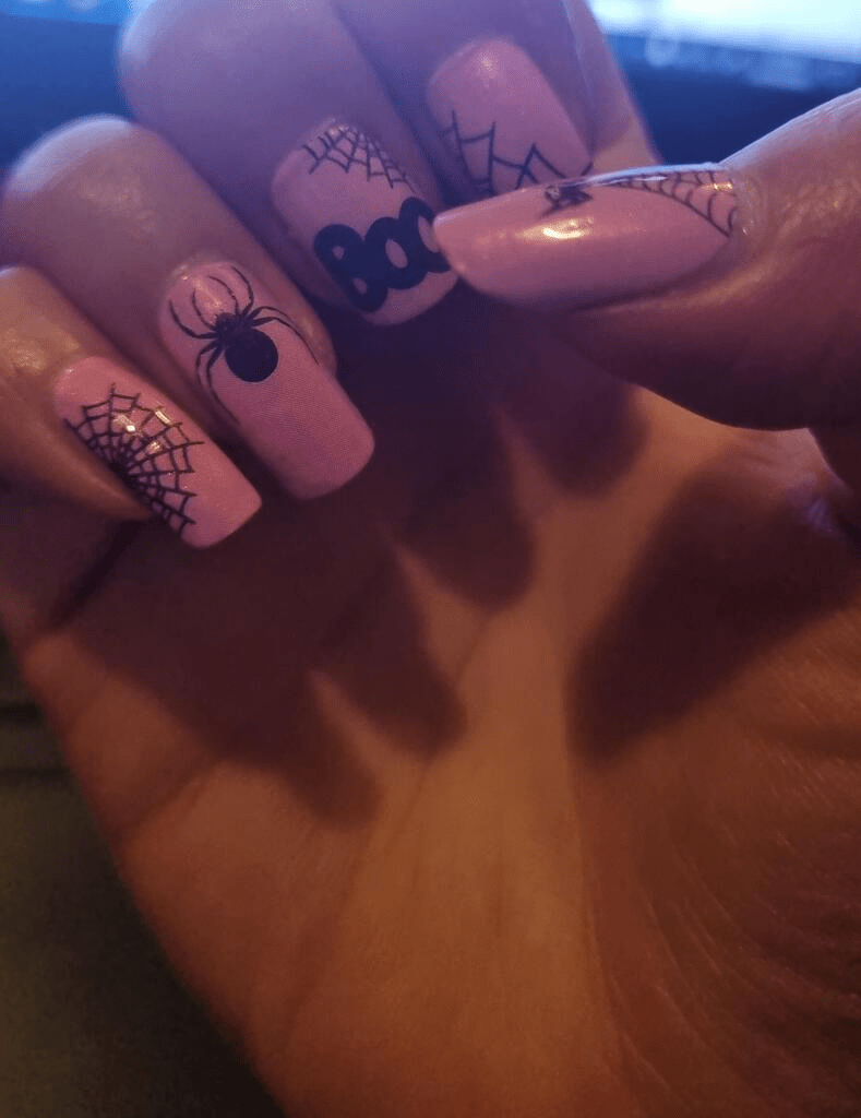 Bugs and Kisses - Holy Classics (Non-UV Nail Wraps)