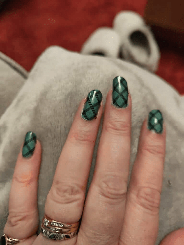 Crosshatch (Part Transparent) - Holy Classics (Non-UV Nail Wraps)