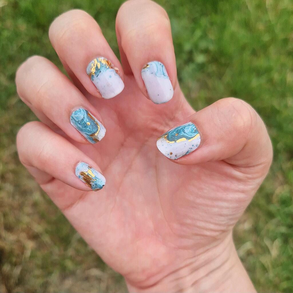 Oil on Water – Holy Classics (Non-UV Nail Wraps)