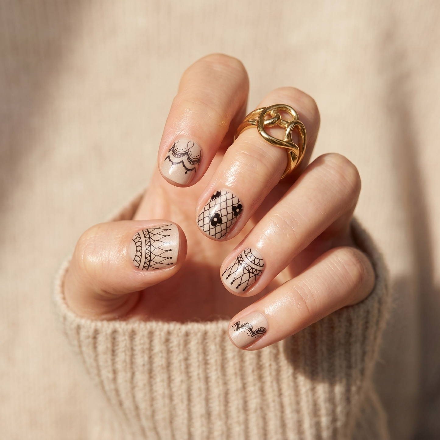 Victoriana - Holy Classics (Non-UV Nail Wraps)