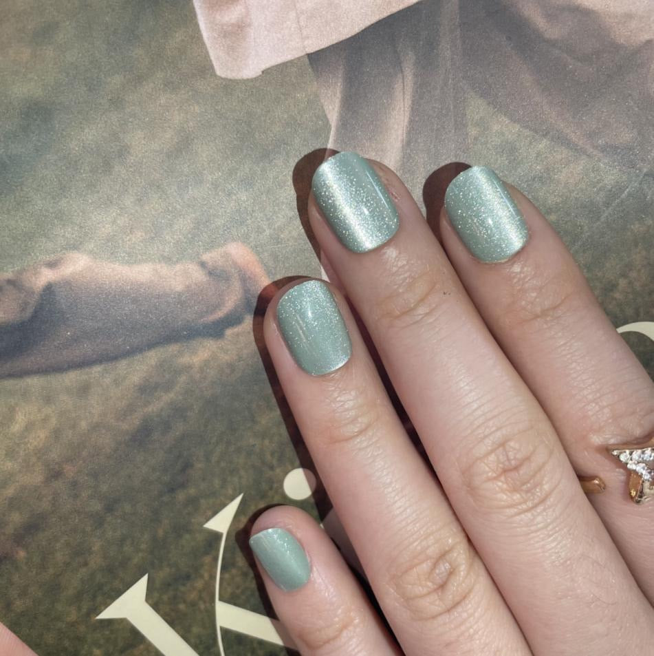 Hazy Days (Cat's Eye) - Soft Gel Press Ons (Extra Short Natural)