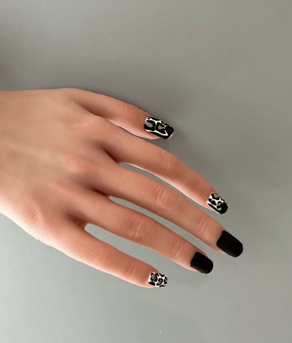 Black Panther (matte) - Holy Classics (Non-UV Nail Wraps)