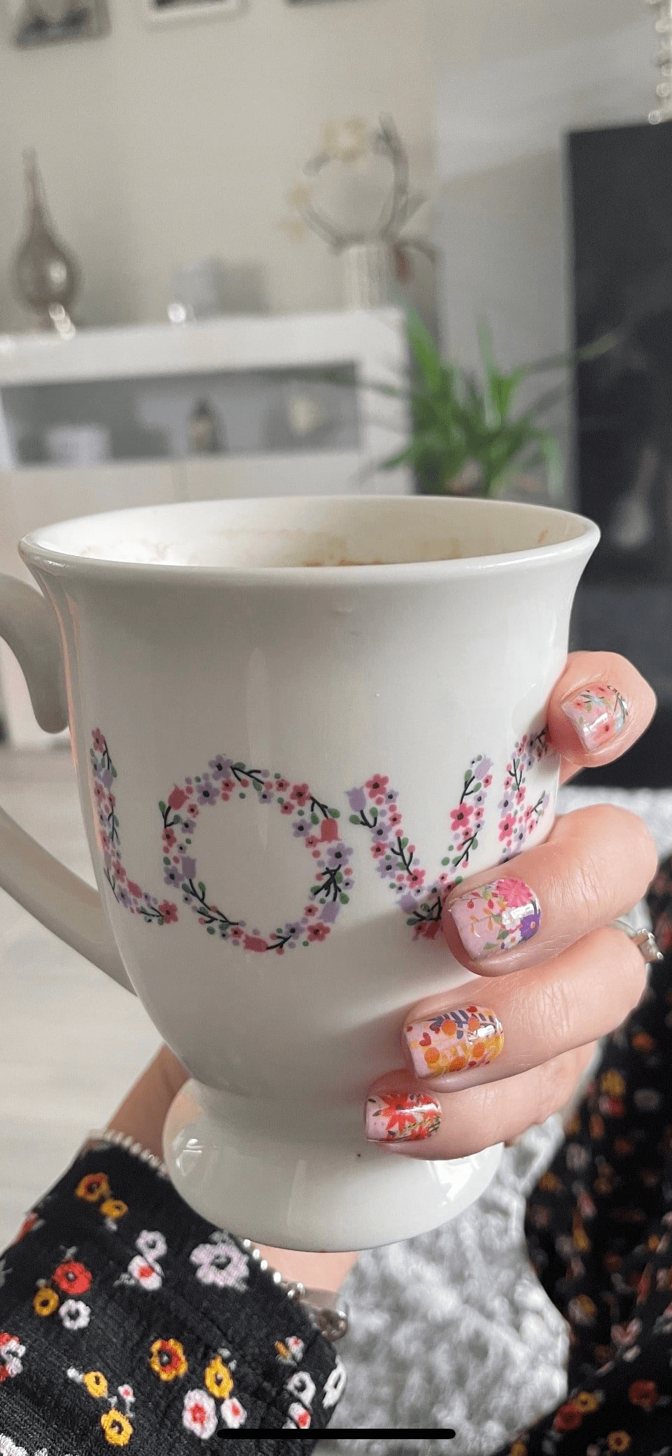 Flower Bouquet - Holy Classics (Non-UV Nail Wraps)