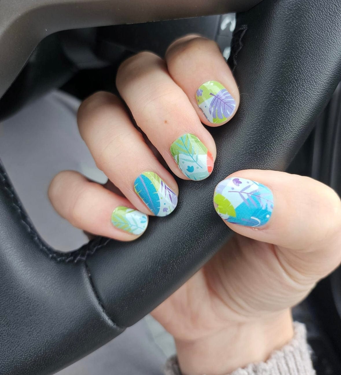 Fresh Leaves - Holy Classics (Non-UV Nail Wraps)