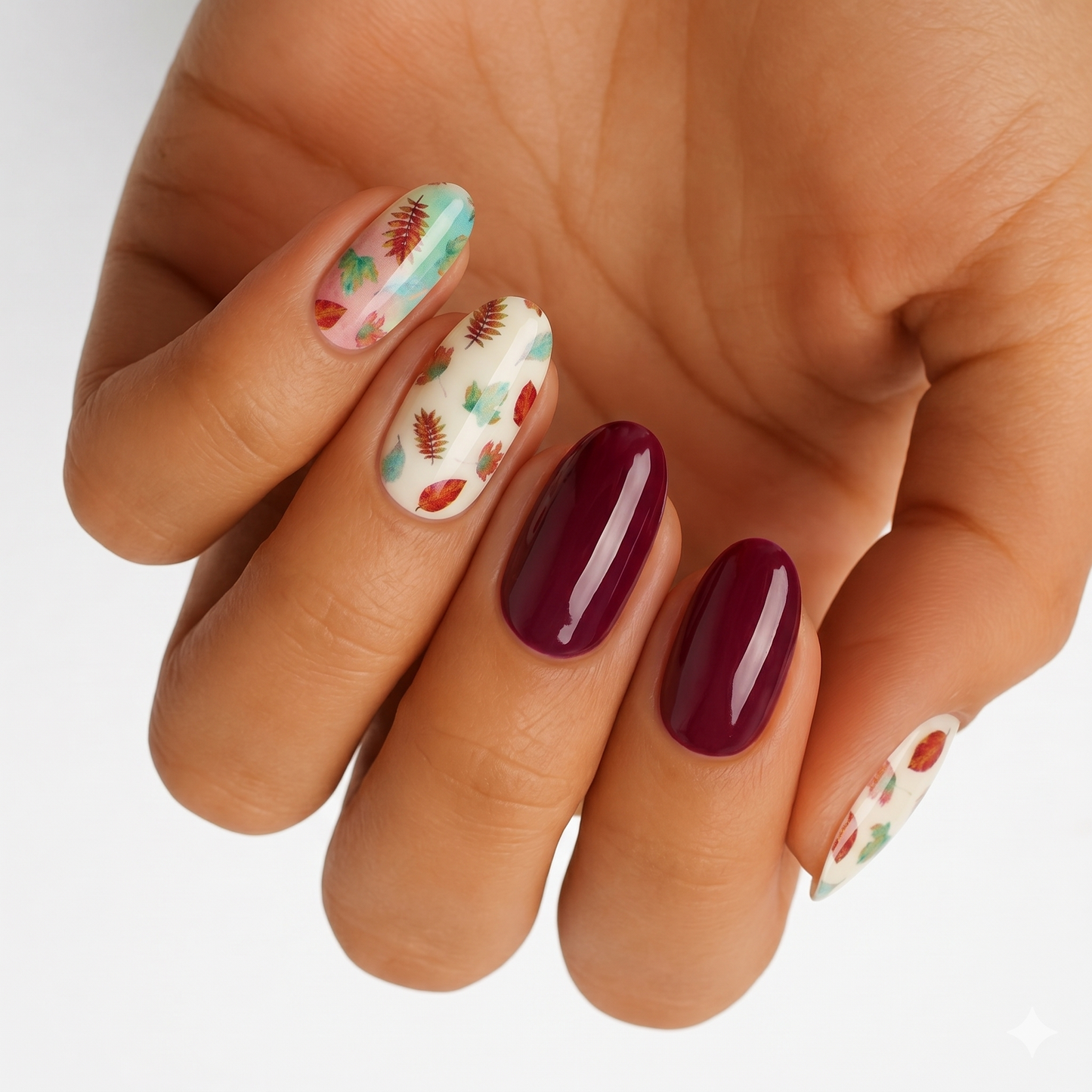 Crunchy Leaves - Holy Classics (Non-UV Nail Wraps)