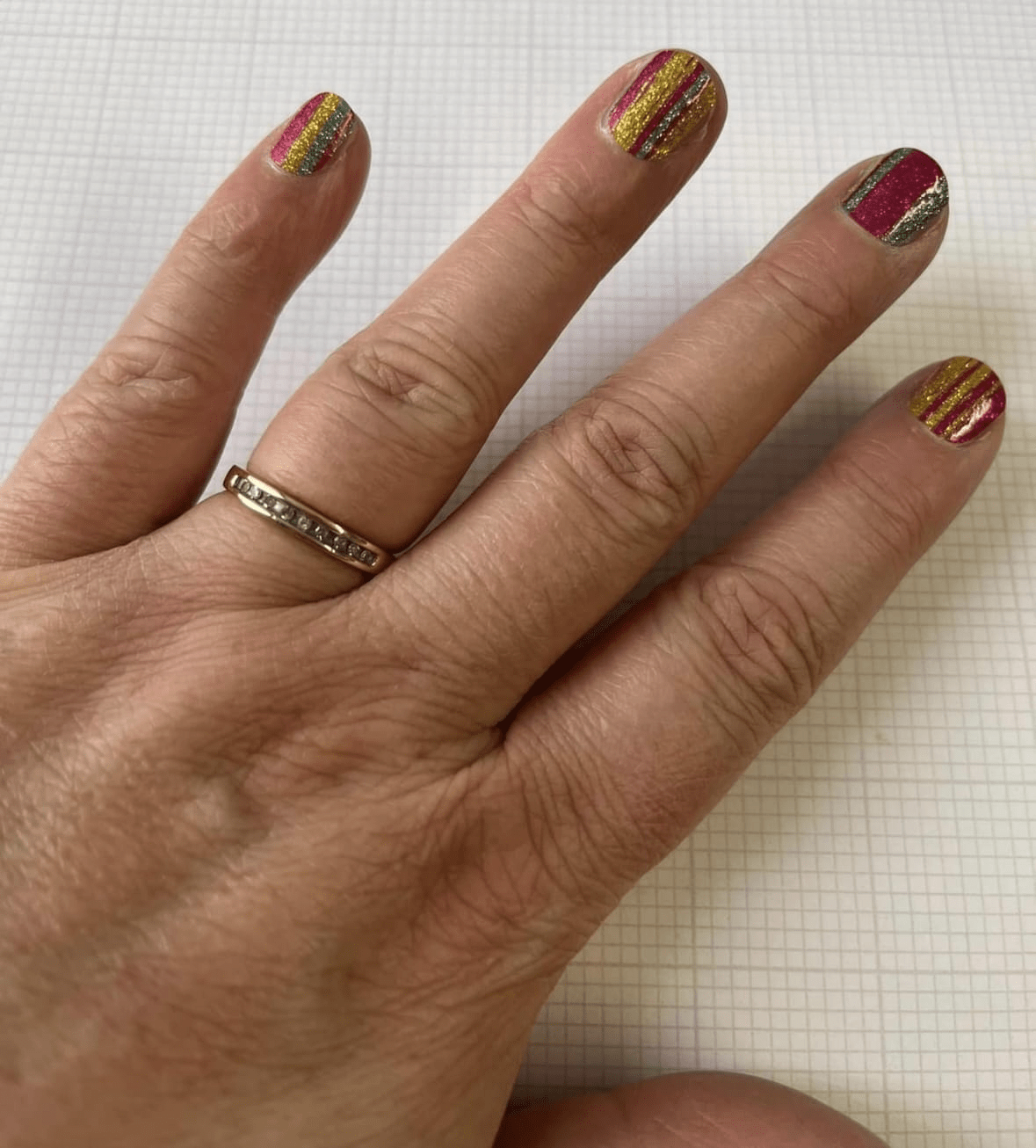 Roller Stripes (Glitter) - Holy Classics (Non-UV Nail Wraps)