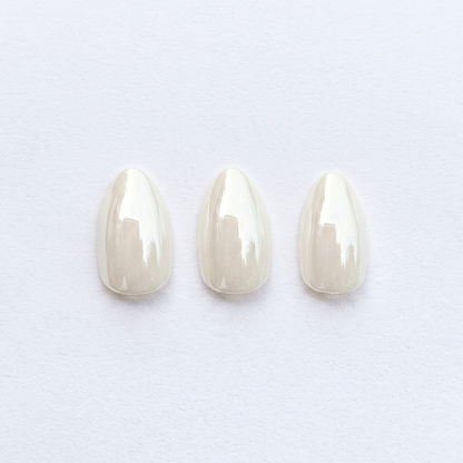 Pearl (Glazed) Soft Gel Press Ons (Extra Short Natural)