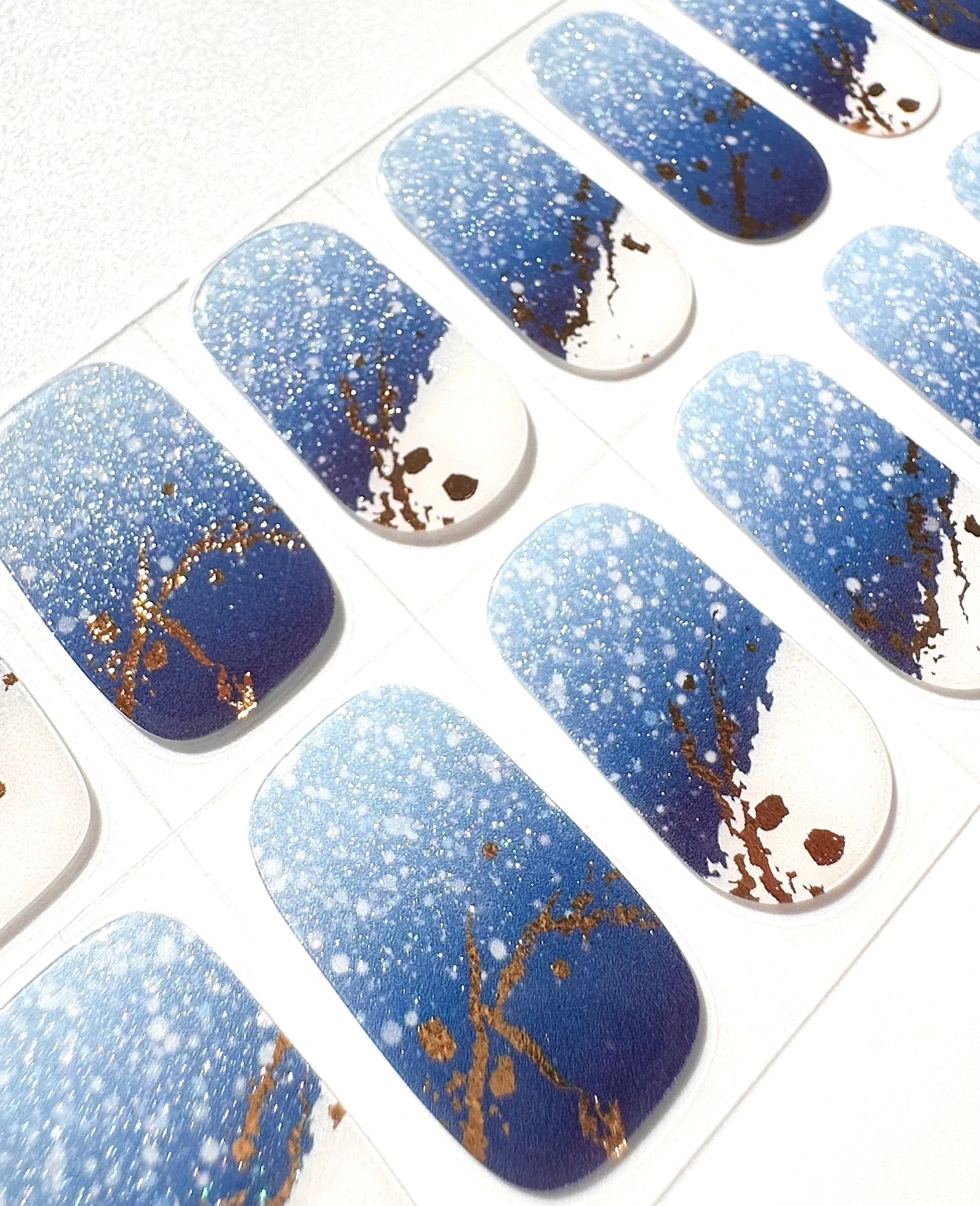 Holy Grail Nail Into The Abyss - Gels