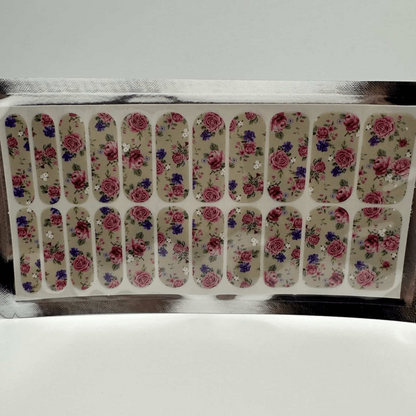 Holy Grail Nail Non-UV Nail Wraps Sitting Pretty - Wide Fit Wrap (22 Piece)