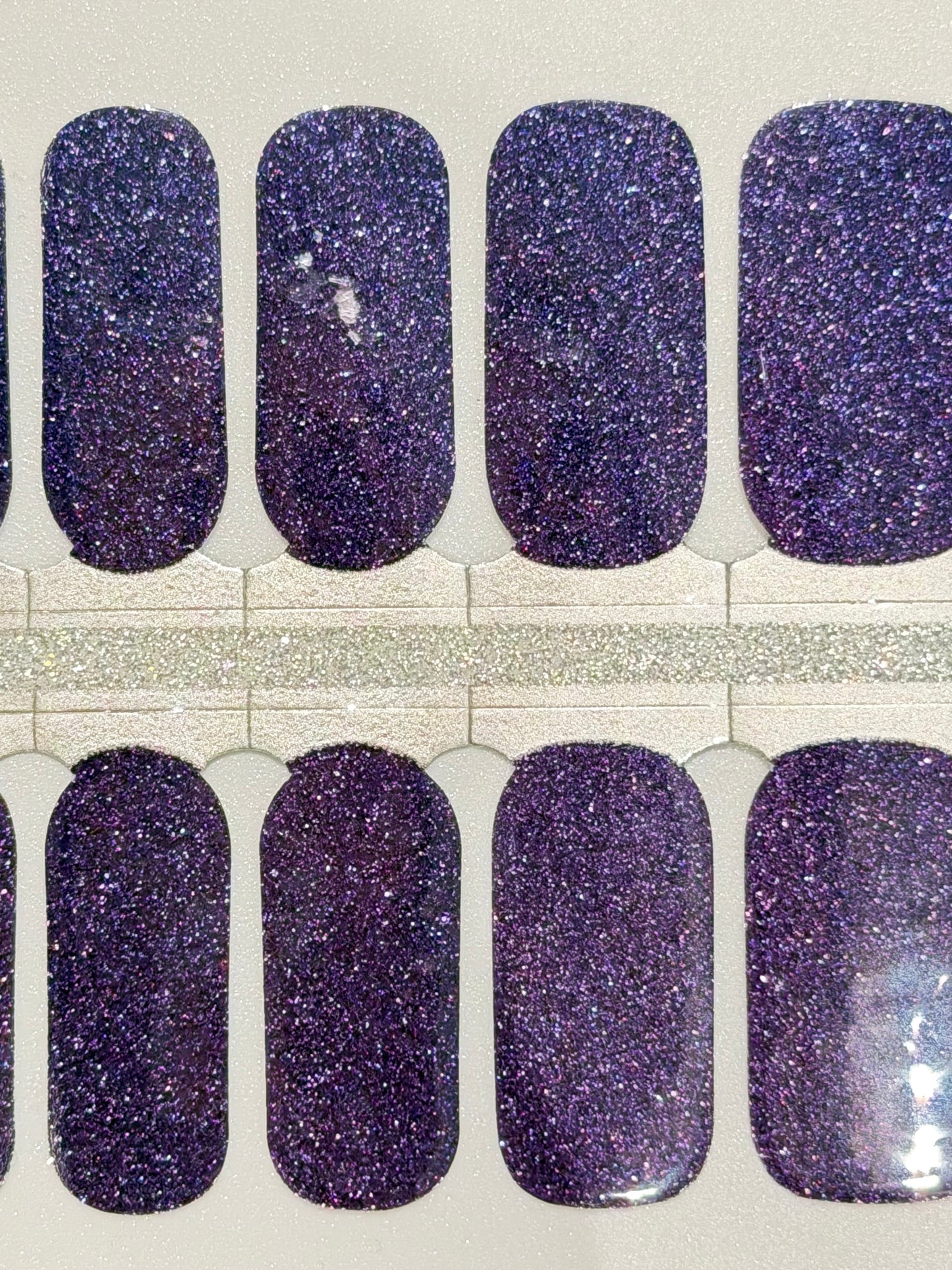 Holy Grail Nail Non-UV Nail Wraps The Purple One - Holy Classics (Non-UV Nail Wraps)