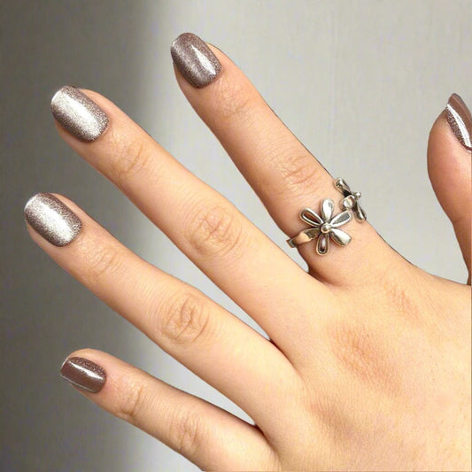 Holy Grail Nail press on After Dark (Cat's Eye) Soft Gel Press Ons (Extra Short Natural)