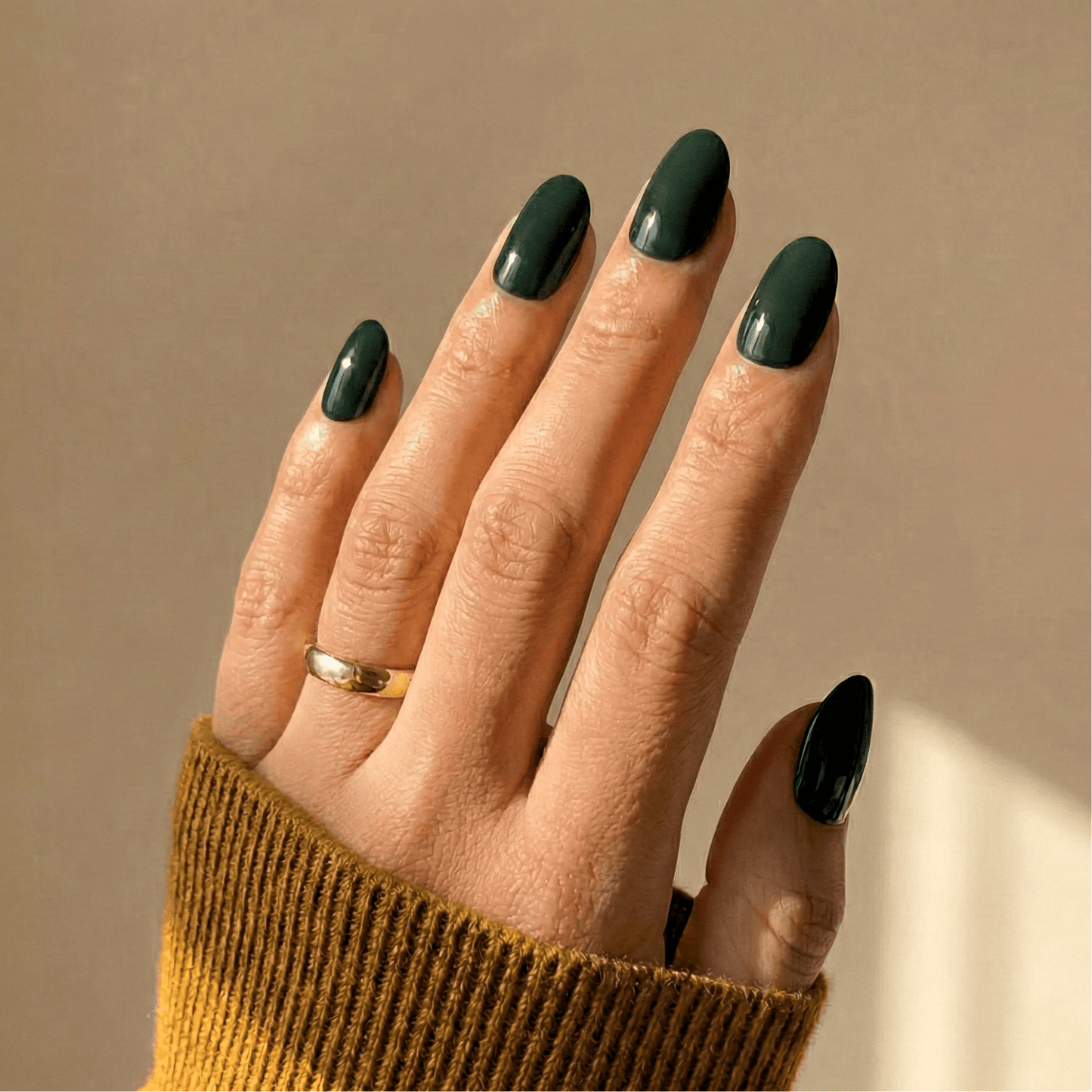 Holy Grail Nail press on Hunter - Soft Gel Press Ons (Short Oval)