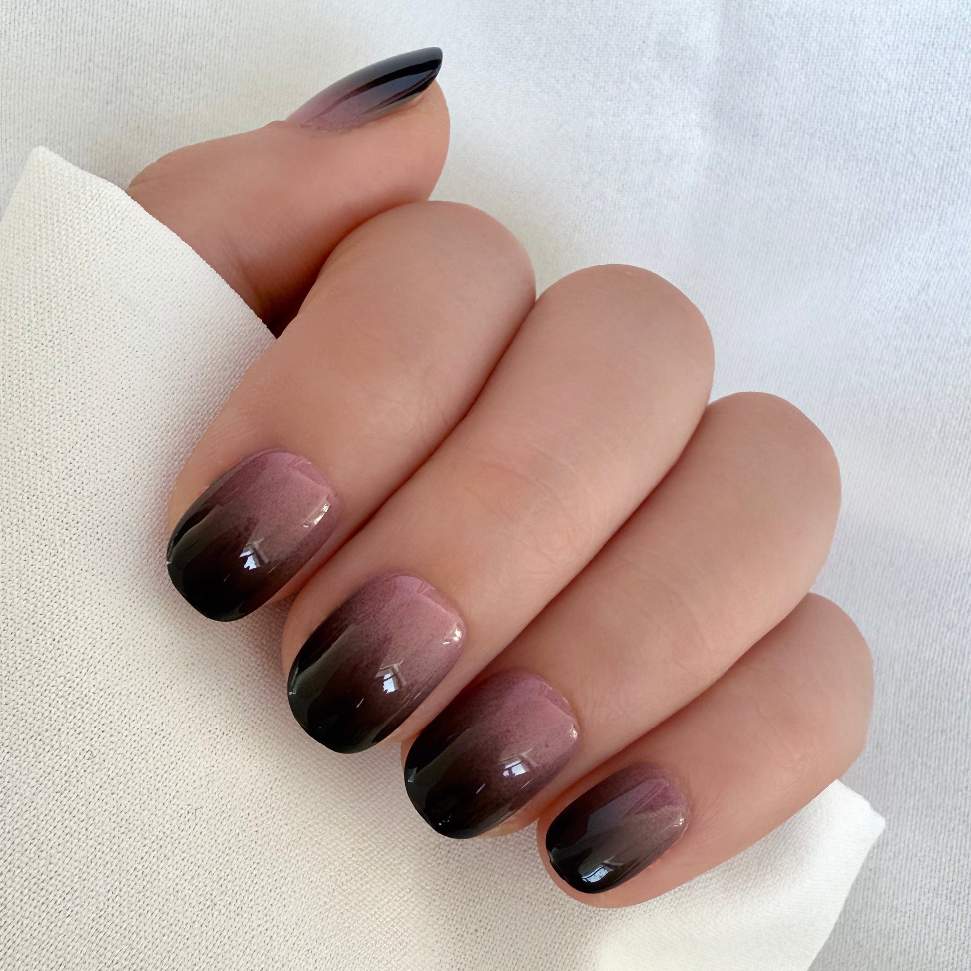 Holy Grail Nail press on No Mercy - Soft Gel Press Ons (Extra Short Natural)