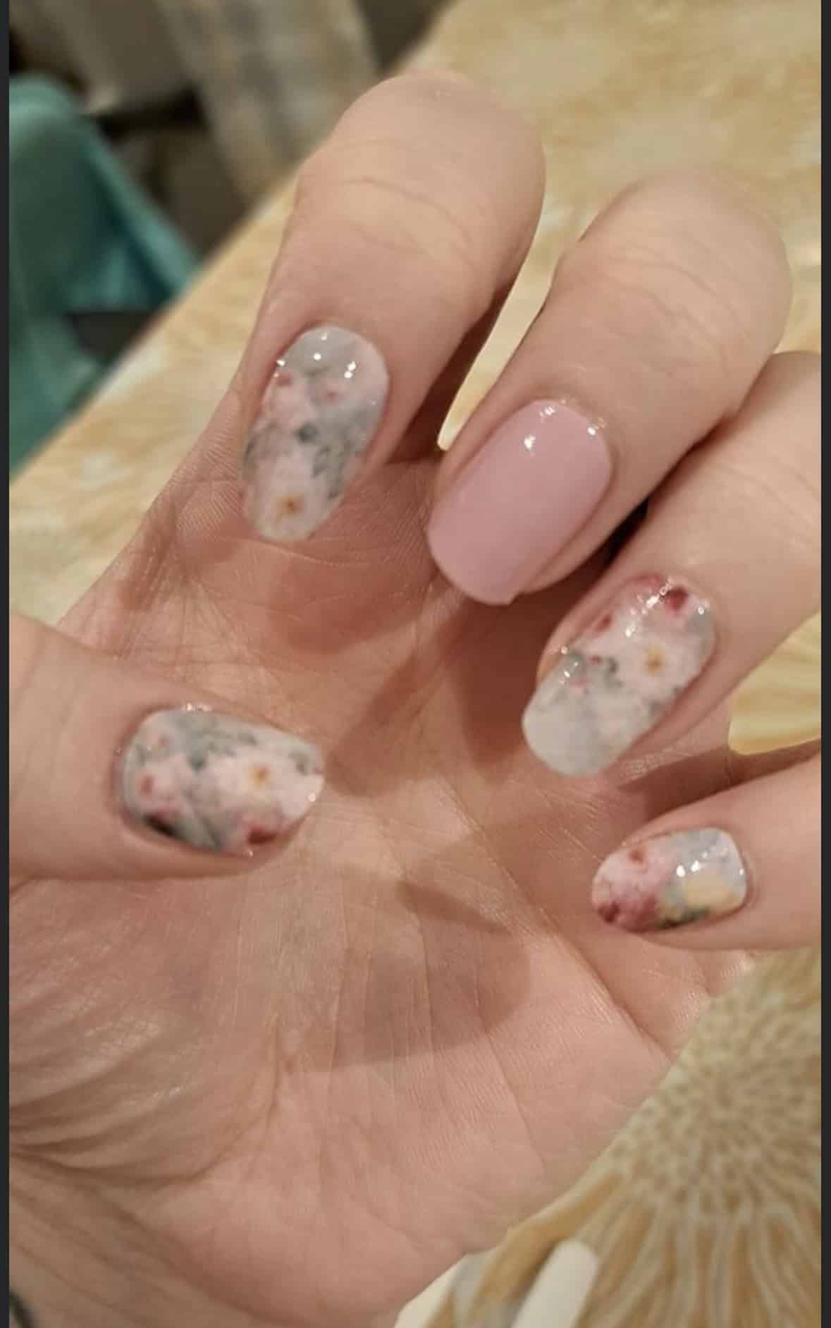 Rose Garden - Holy Classics (Non-UV Nail Wraps)